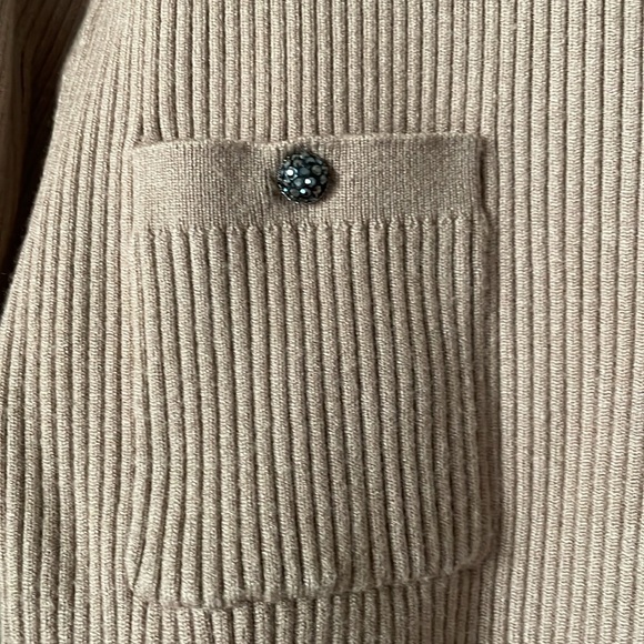 Halogen Top - Picture 6 of 10